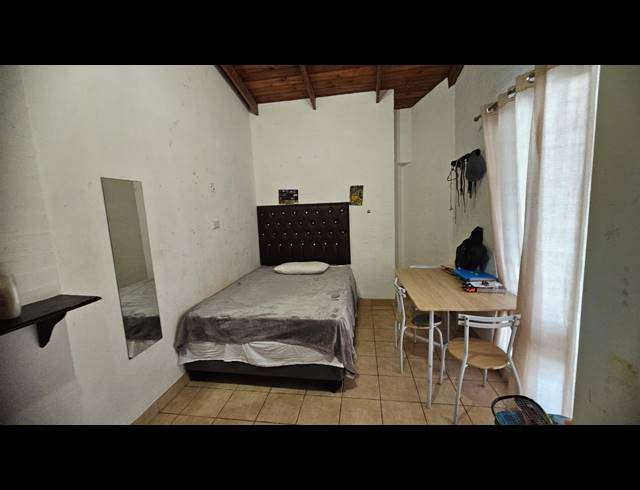 5 BEDROOM HOUSE FOR SALE IN FAIRVIEW